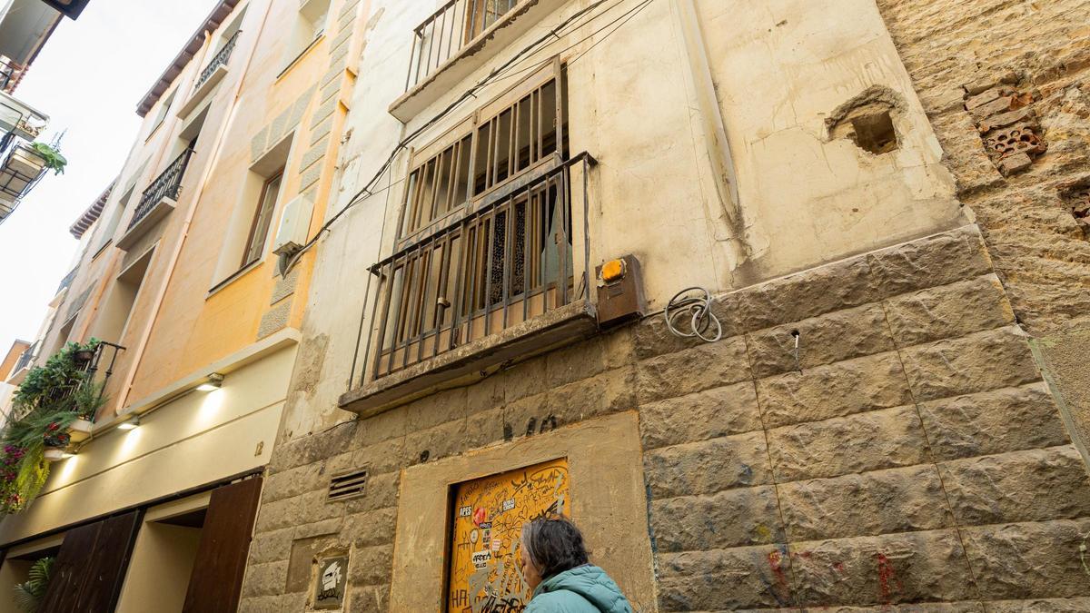 El edificio de la calle Libertad, número 10, será derribado.