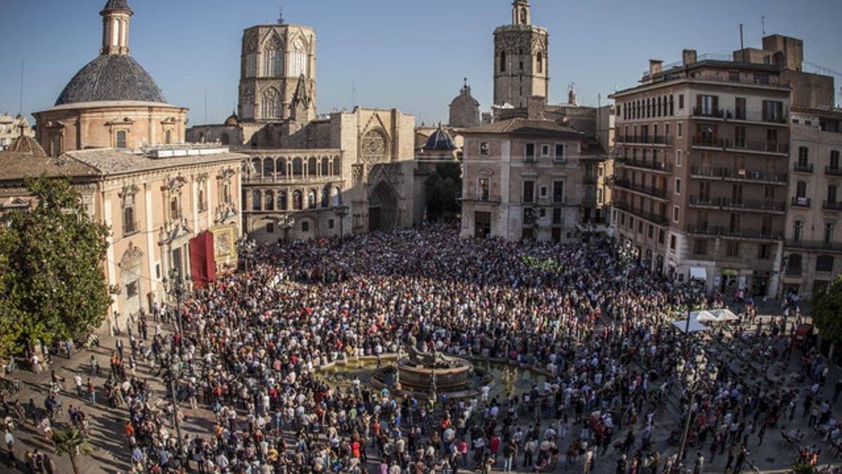 Miles de personas vuelven a pedir justicia por las víctimas del accidente de metro de Valencia