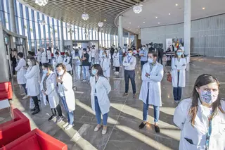 Sanidad exige a Ribera quitar la subida salarial del 5% en el hospital