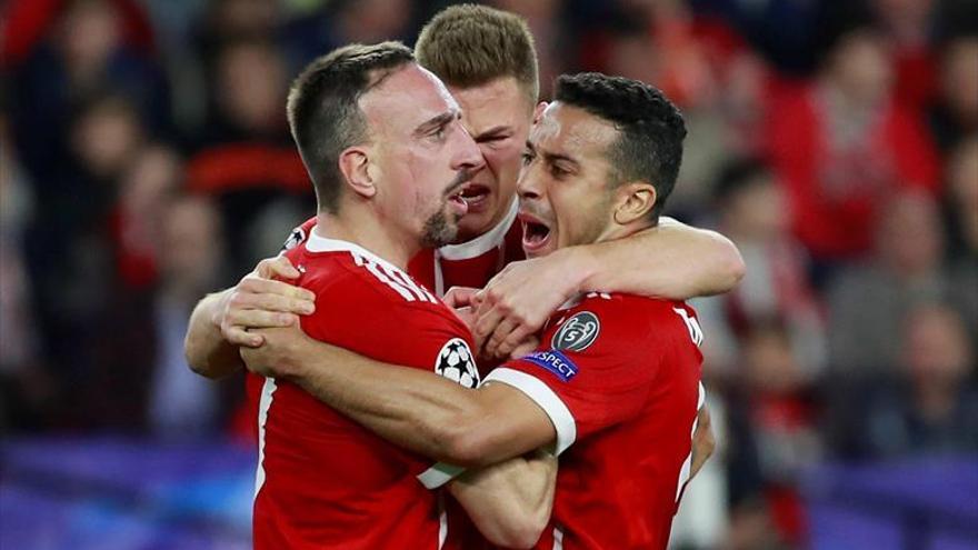 El Bayern remonta, asalta Nervión y encarrila el cruce