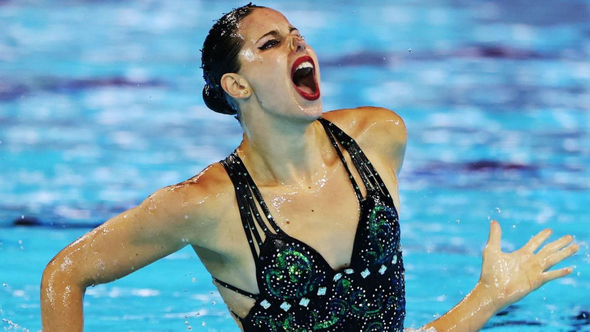 Iris Tió i Dennis González, durant la seva actuació d’or en els Mundials de Singapur, el juliol passat. | FAZRY ISMAIL / EFE