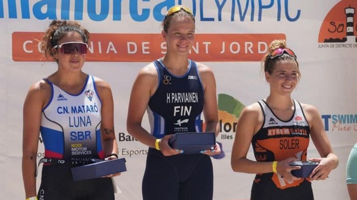 Podio femenino del Mallorca Olimpic Triathlon. | TOMEU VO
