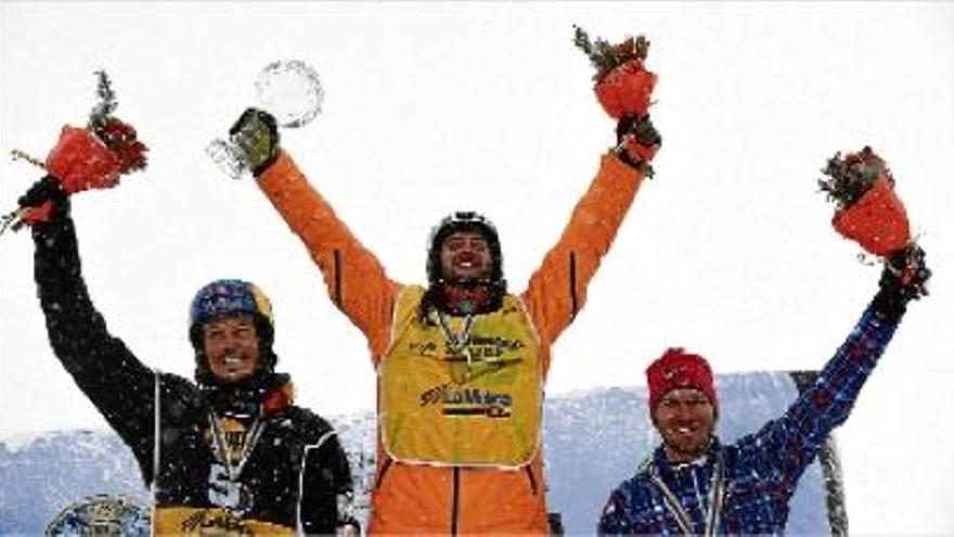 Lucas Eguíbar fa història i guanya la Copa del Món de snowboard cross a la Molina