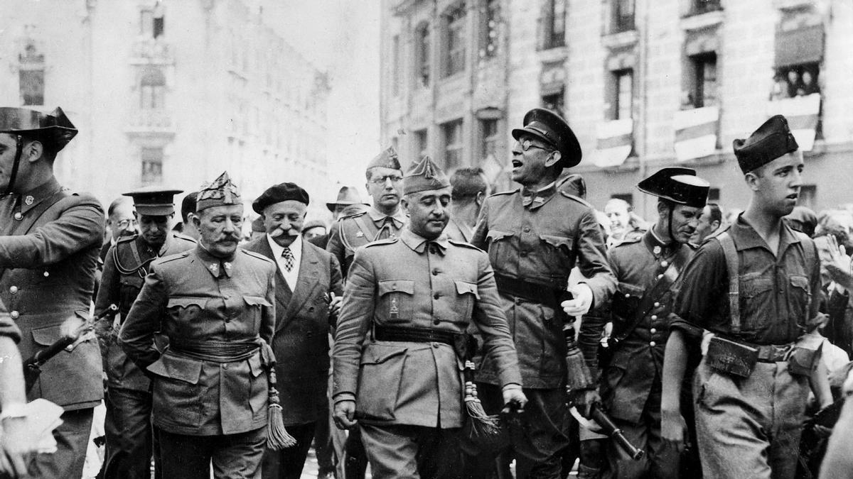 Franco, con el General Mola en Burgo en agosto de 1936.