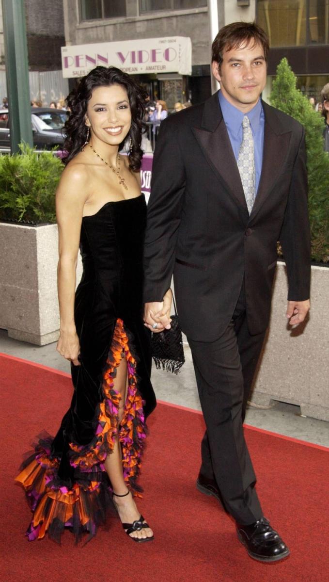 Tyler Christopher y Eva Longoria en el 2002