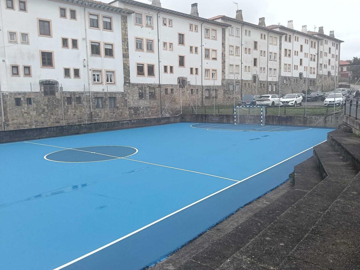 Pista deportiva de Lastres