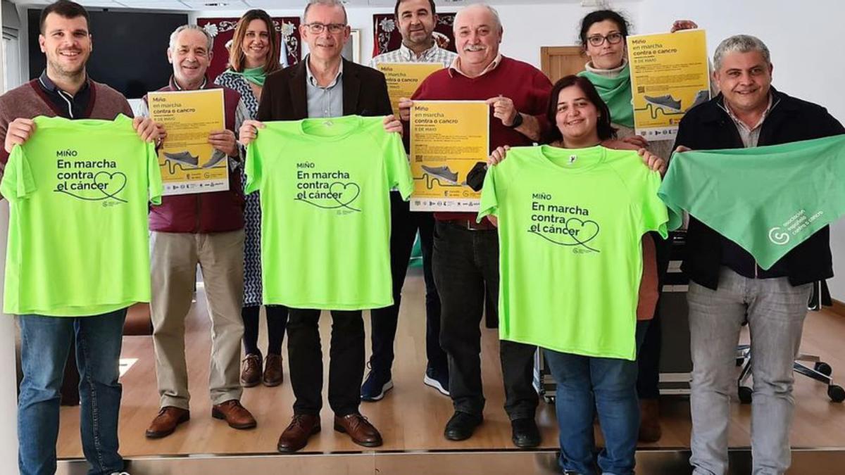 Presentación ayer en Miño de la andaina solidaria. |   // L.O.