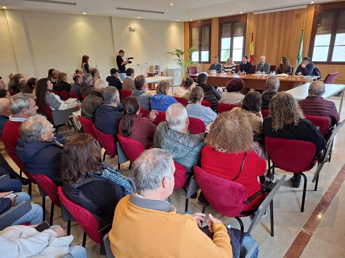 El Gobierno ha abierto sendas oficinas donde reclamar los daños en Casares y Benaoján.