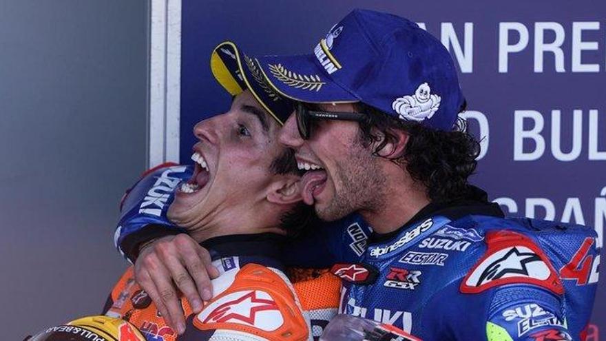 Rins le declara la guerra a Márquez en Brno