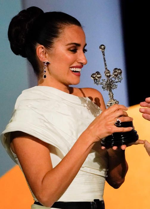 Penélope Cruz recibe el Premio Donostia