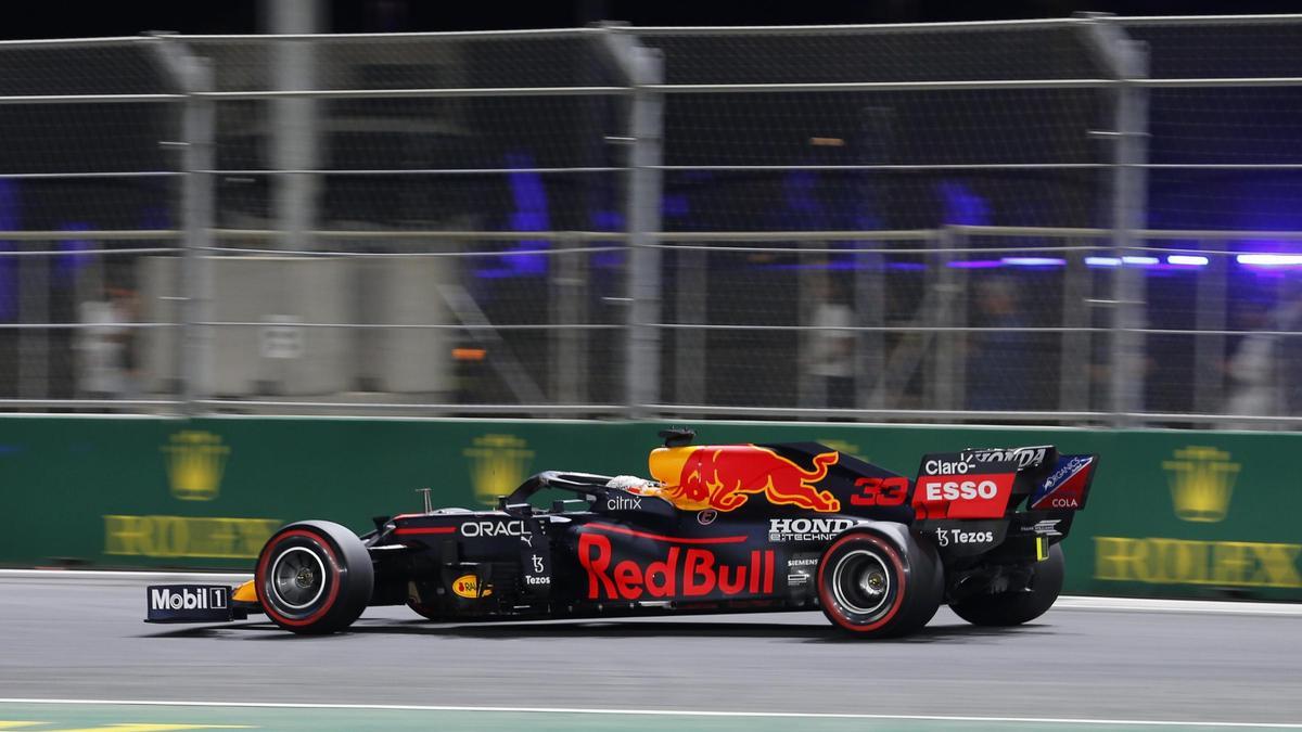 Max Verstappen en el circuito del GP de Arabia Saudí.