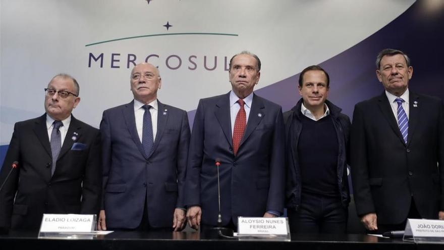 Mercosur decide expulsar &quot;por tiempo indefinido&quot; a Venezuela