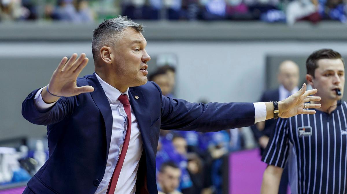 Saras sigue el partido ante el San Pablo Burgos