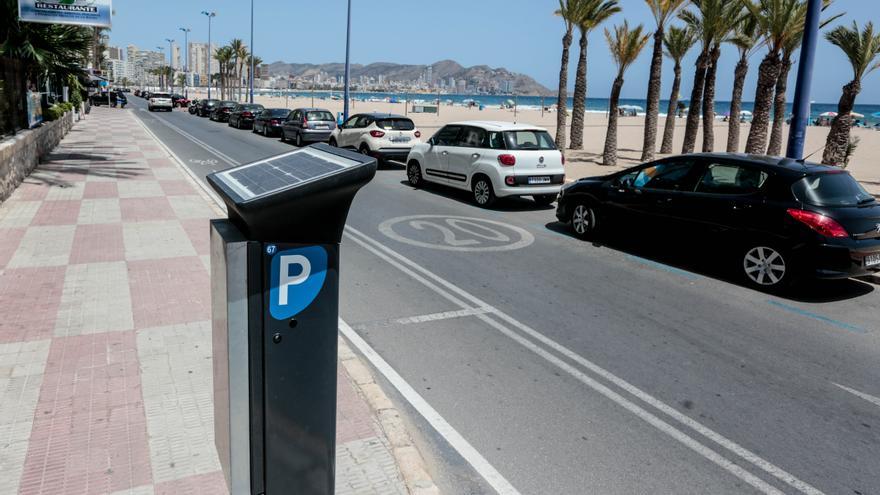 ¿Cuatro horas gratis de zona azul en Benidorm? El pleno debatirá descuentos para los empadronados