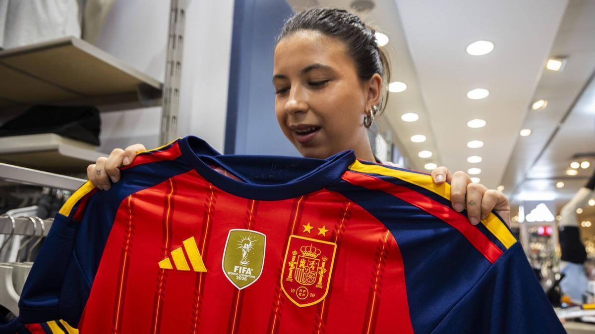 La camiseta de la segunda estrella ya está a la venta