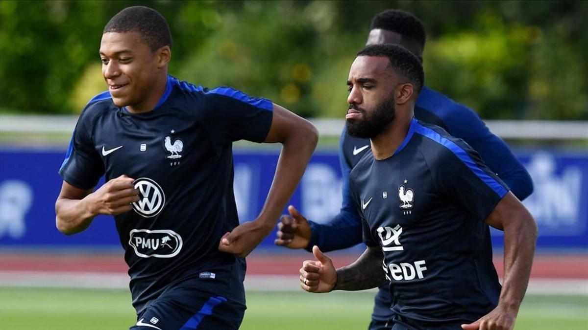 Kilyan Mbappé y Alexander Lacazette pueden reunirse en el Arsenal