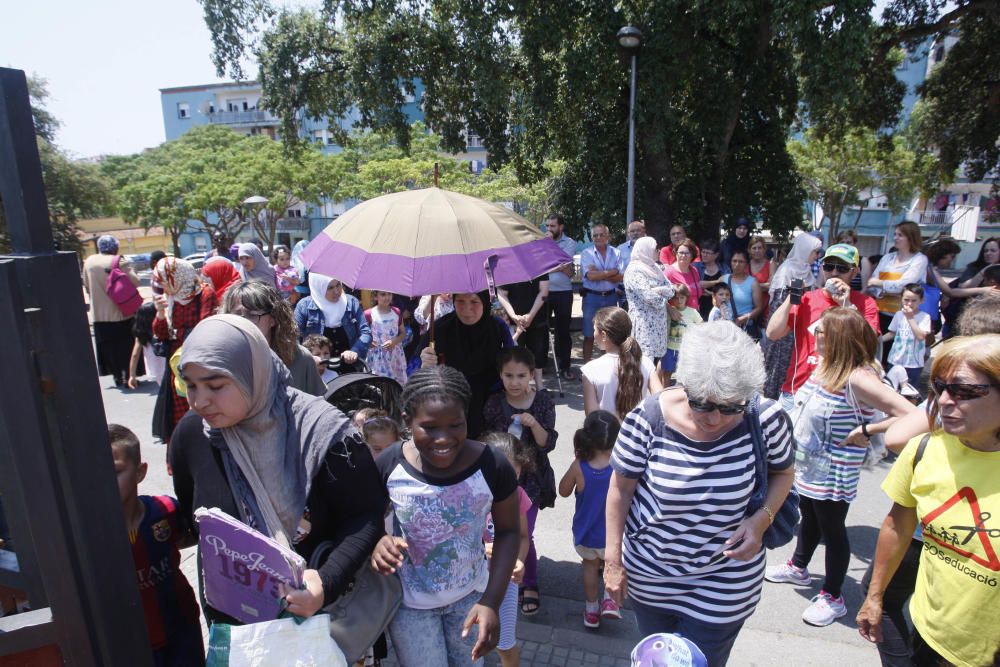 Protesta a l'escola Baldiri Reixach