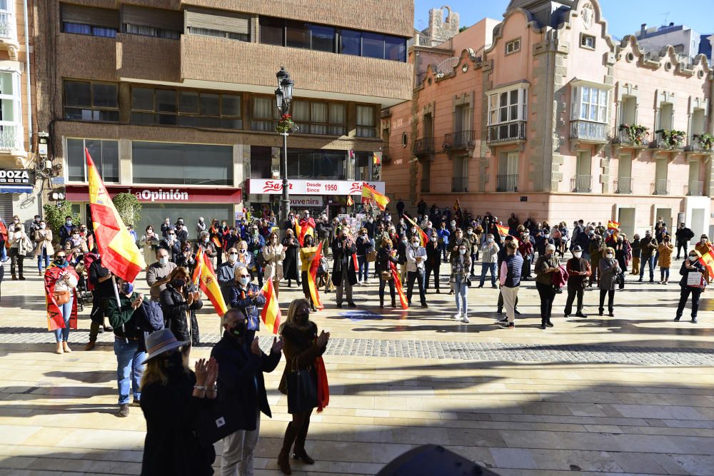 Vox y sus simpatizantes se concentran en Cartagena por la Constitución