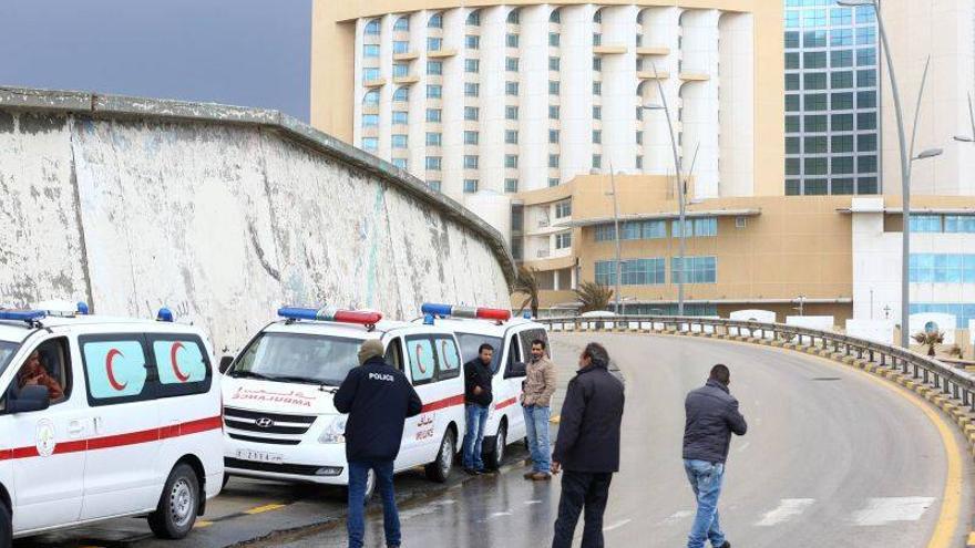 Seis muertos en un ataque terrorista contra un hotel de lujo en Típoli