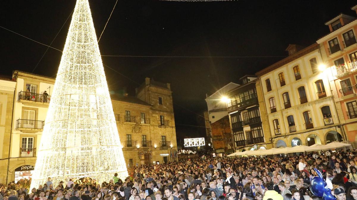 Así fue el encendido de las luces de Navidad de Avilés