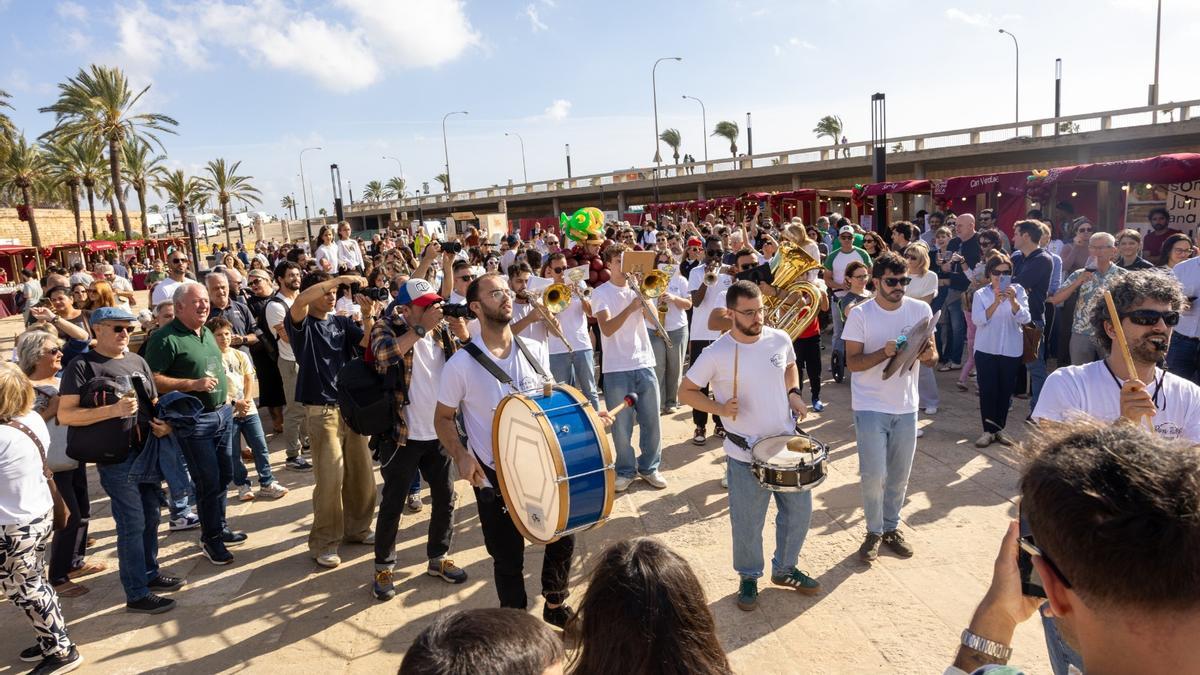 FOTOS | Arranca la segunda edición del Raïm en Palma con gran  afluencia de público desde el mediodía