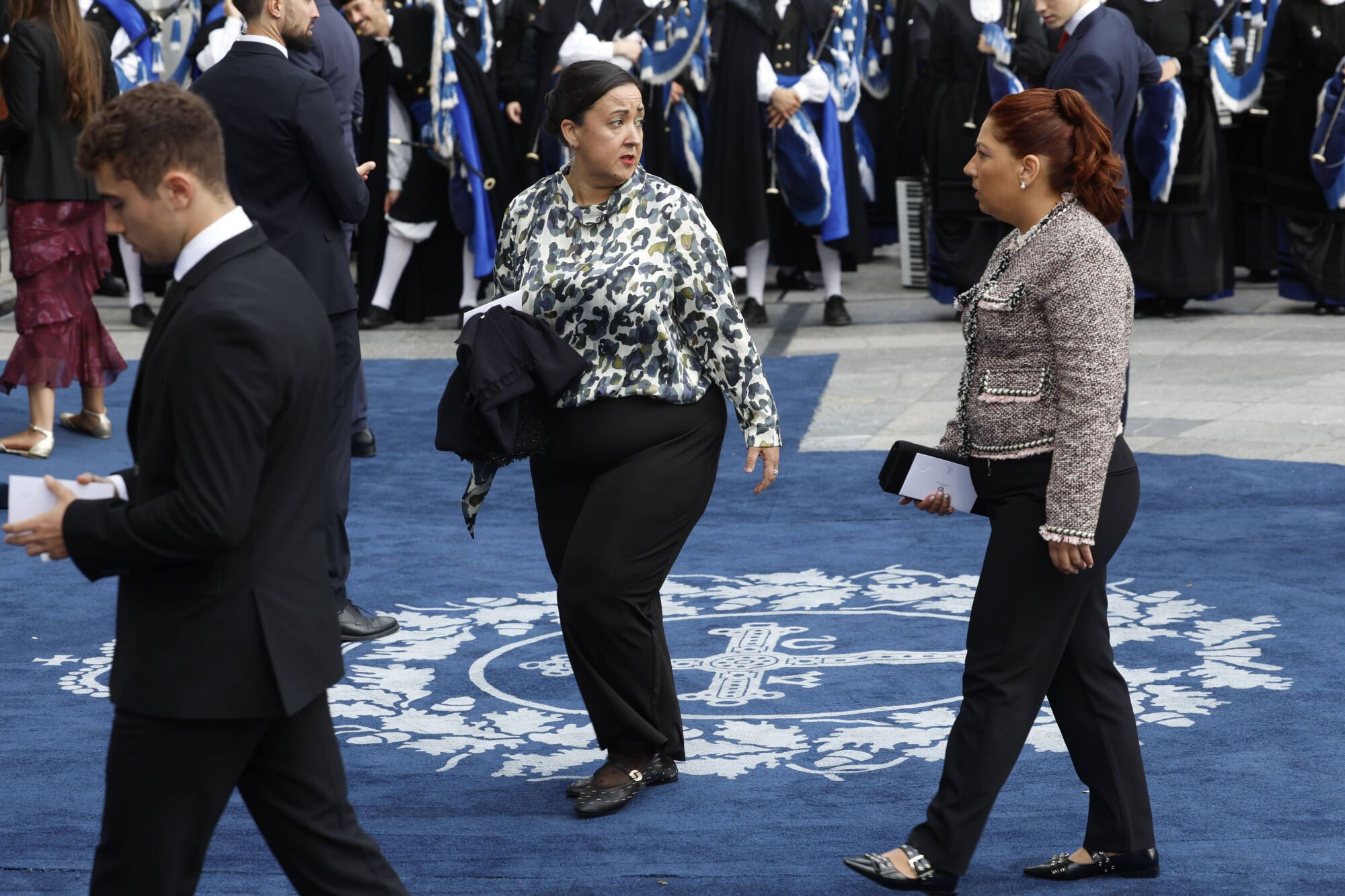 Así fue la llegada de los invitados a los premios "Princesa de Asturias" y su paso por la alfombra azul