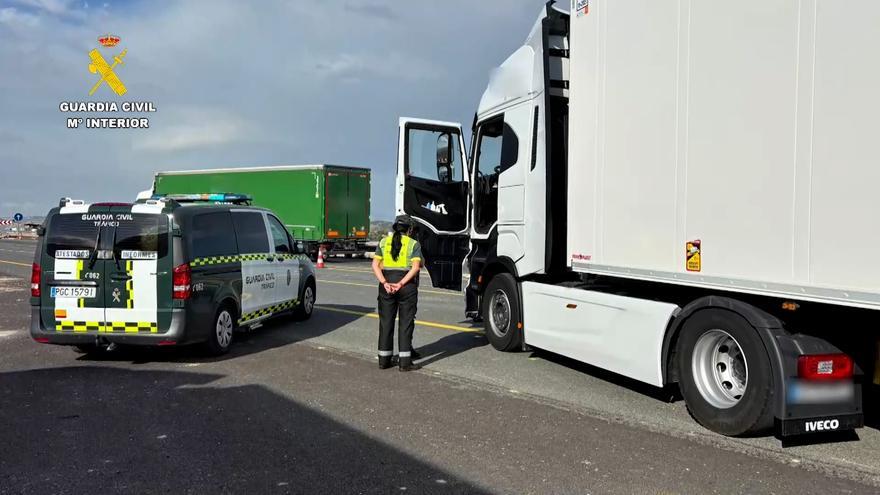 Así circulaba un camionero drogado antes de ser detenido en la A-7 (Alhama)