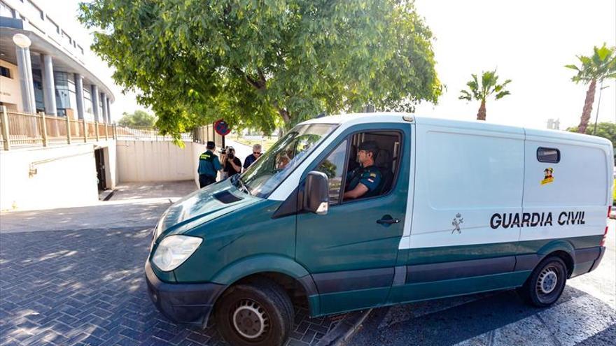 Prisión para 3 de los 5 miembros de ‘La manada’ de Benidorm