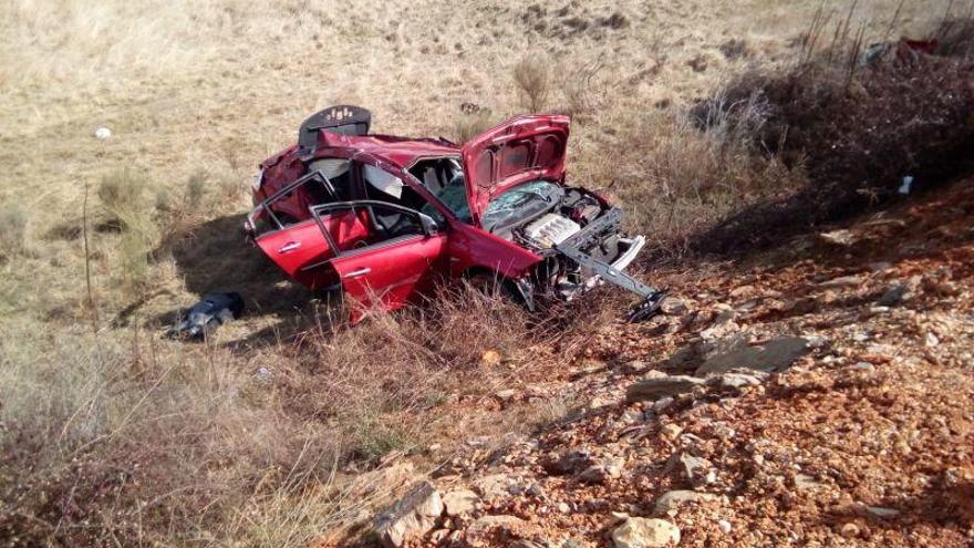 Tres heridos en un accidente en la N-631, en Val de Santa María