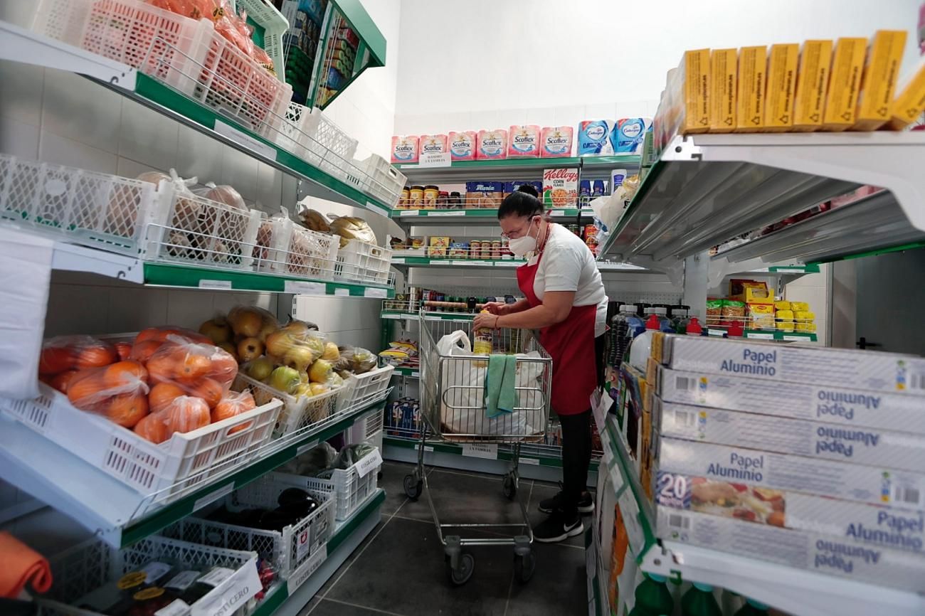 El comedor social La Milagrosa retoma los almuerzos a colectivos sin recursos