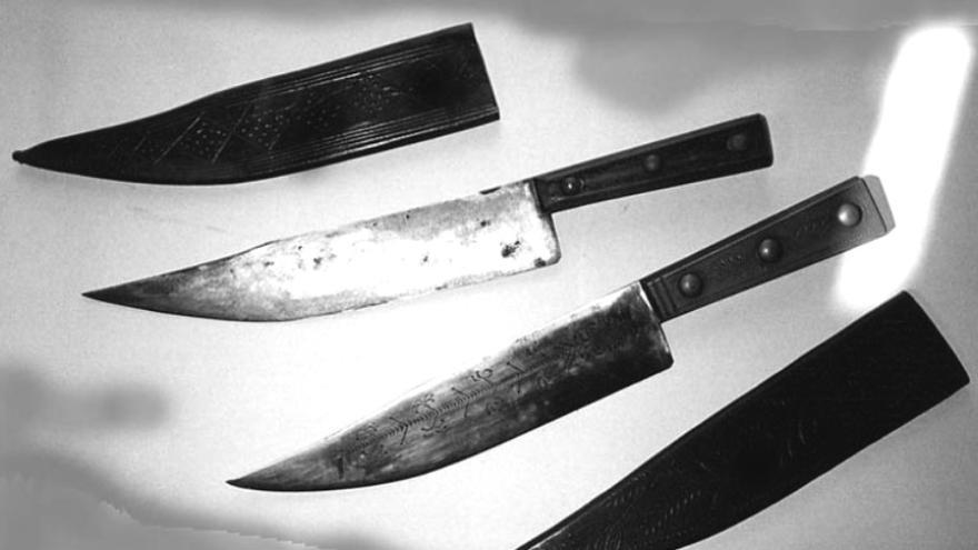 Cuchillos y armas de fuego proliferaban entre la población durante la primera mitad del siglo XX.