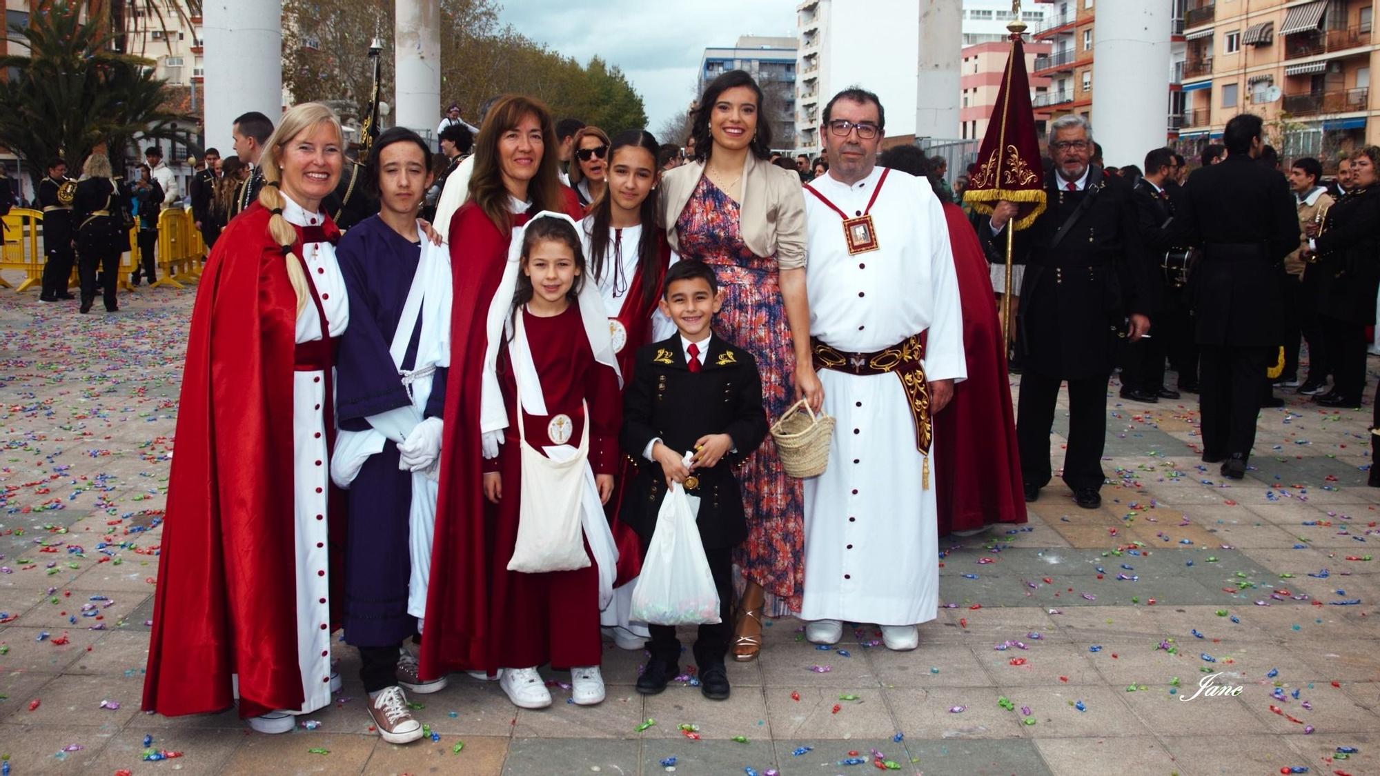 Las imágenes del Domingo de Resurrección en Oliva