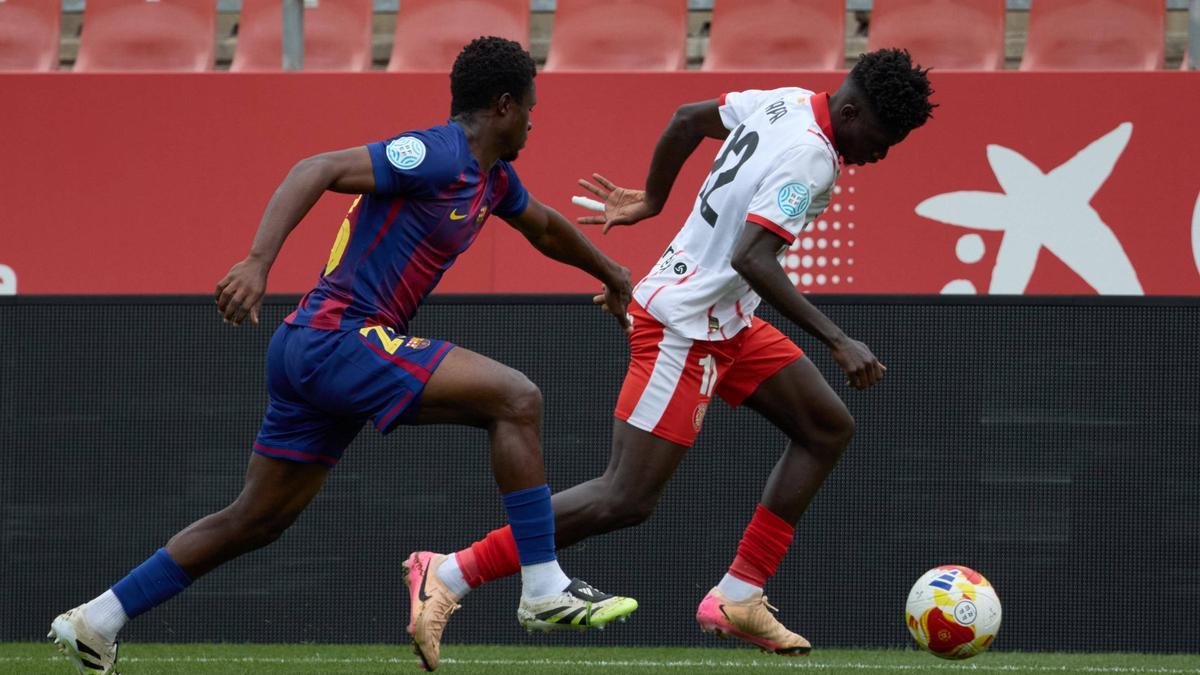 Les fotos del Girona B i Barça Atlètic