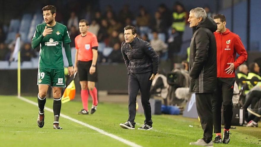 Unzué, durante el partido contra el Betis // J. Lores