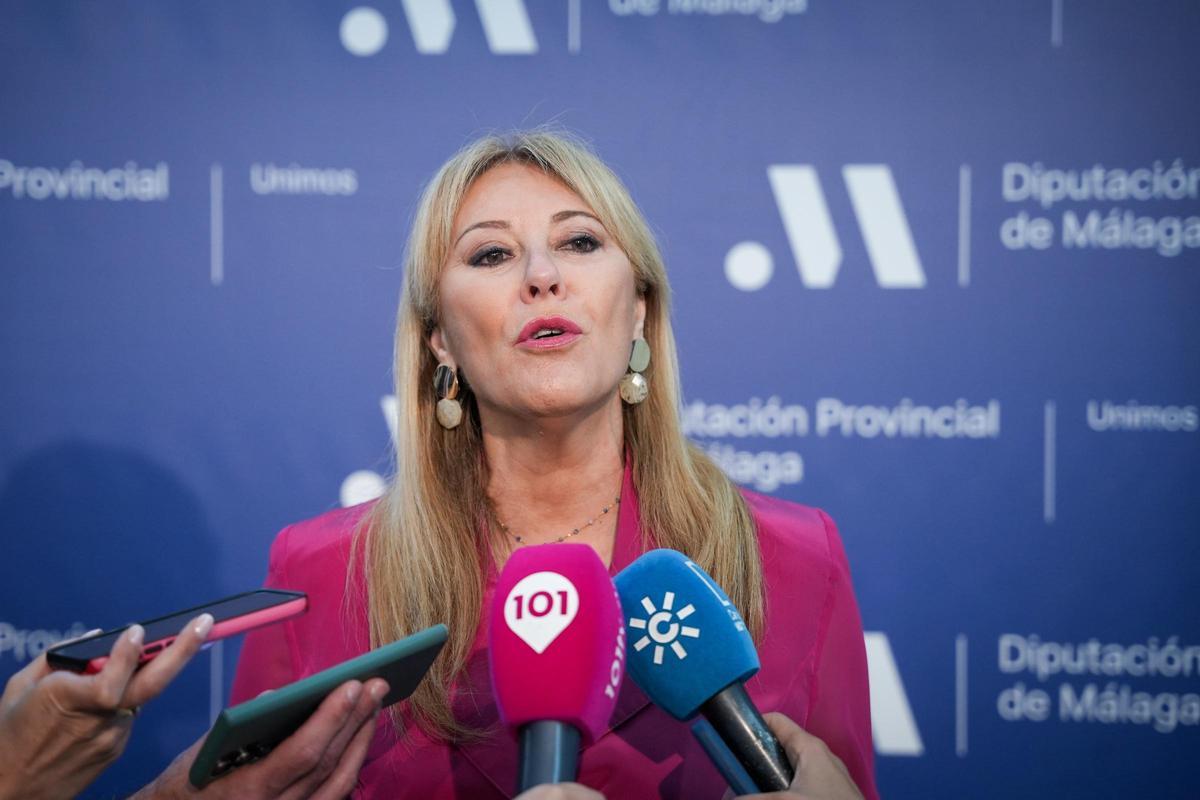 La consejera de Economía, Hacienda, Fondos Europeos y Diálogo Social, y portavoz del Gobierno de la Junta de Andalucía, Carolina España, en el acto de conmemoración del Día de la Provincia.