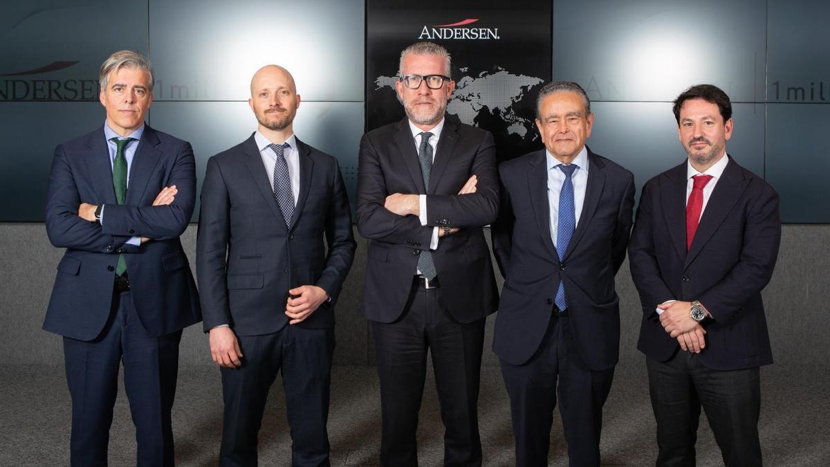 Firma del acuerdo entre Andersen y One Million Bot