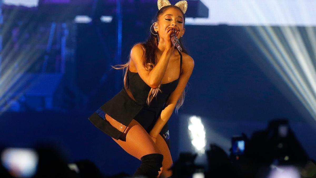 La cantante estadounidense Ariana Grande durante un concierto de su gira Honeymoon, en Jakarta (Indonesia), en agosto del 2015.