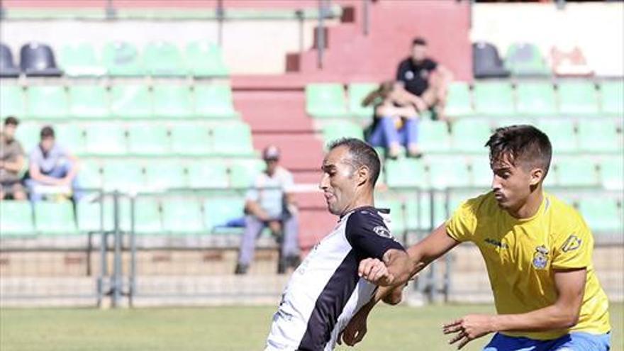 Al Mérida no le llega jugando bien