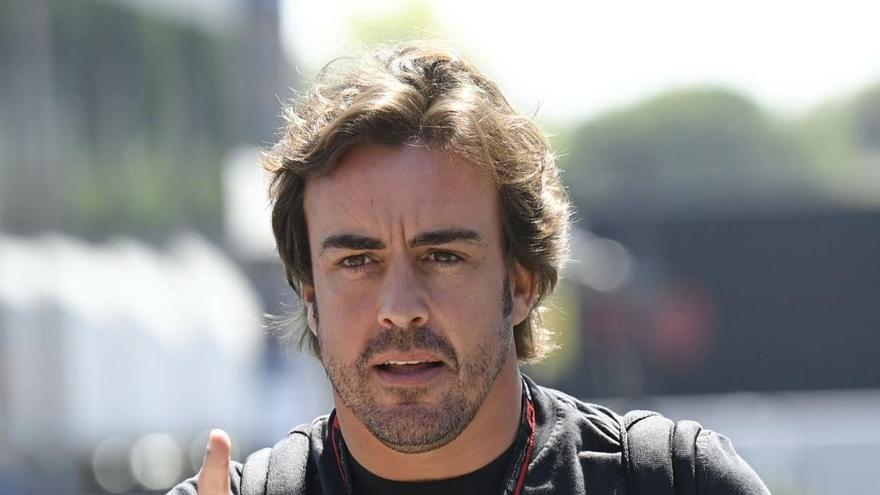 Fernando Alonso cambia de trazada