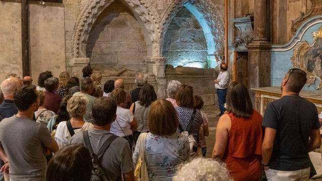 Visita guiada el año pasado a la iglesia de San Domingos. | // D.P.