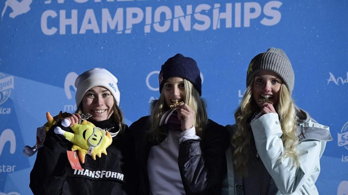 Podio femenino del Big Air de Sierra Nevada