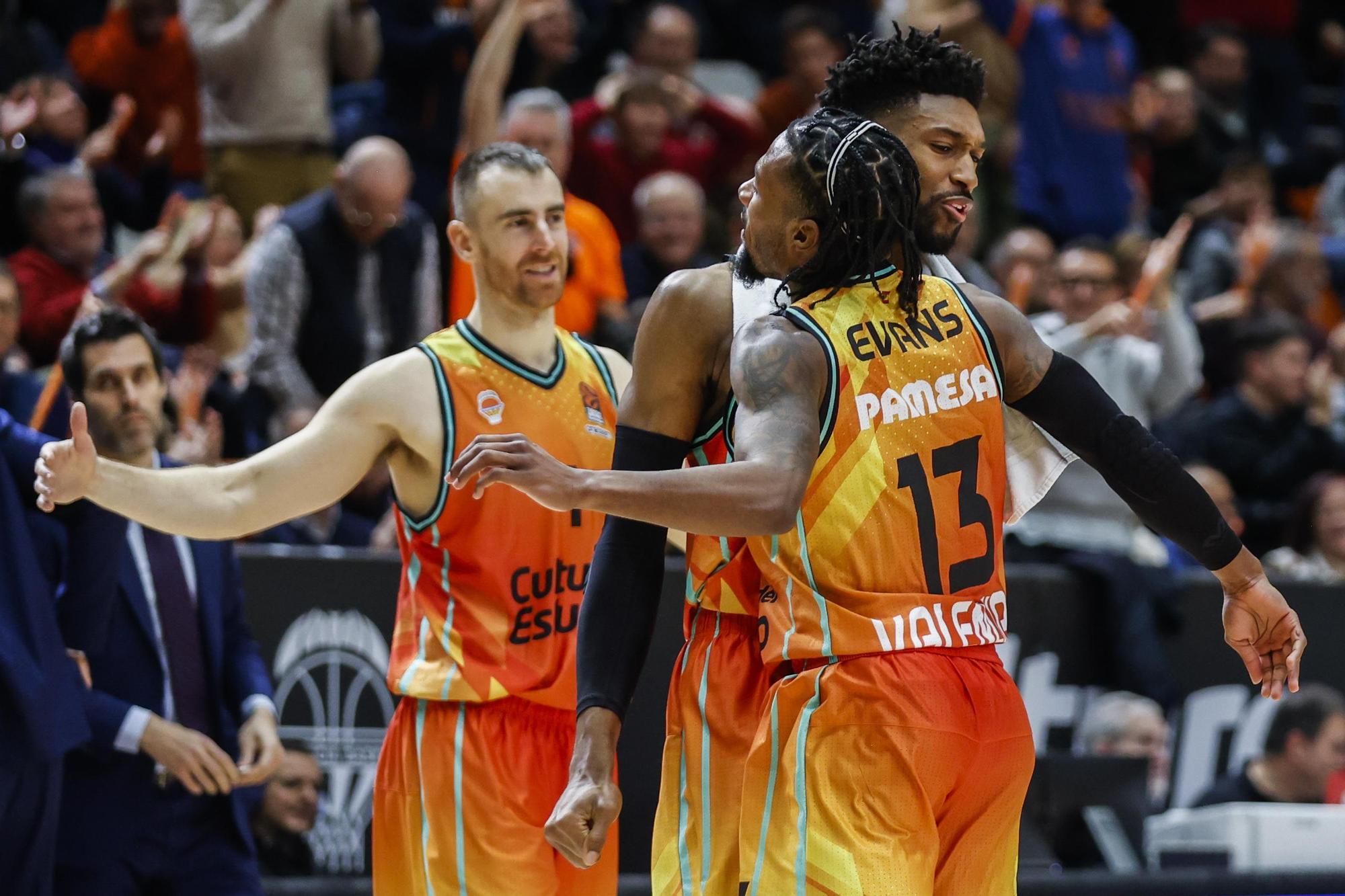 Victoria de Valencia Basket ante el Bayern de Munich