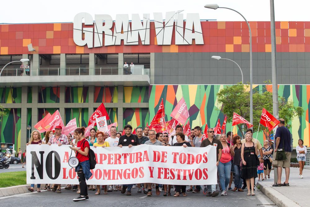 Manifestación contra la apertura del comercio los domingos