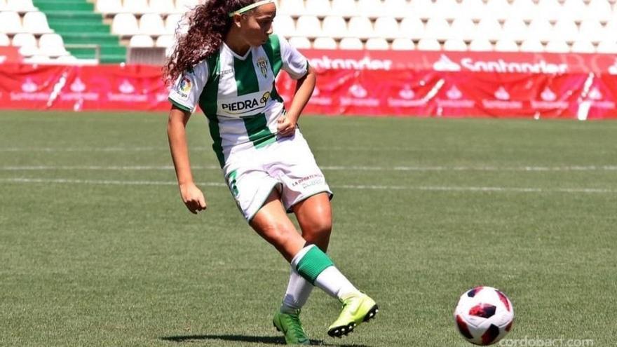 Cristina Medina, segundo fichaje del Femenino Cáceres