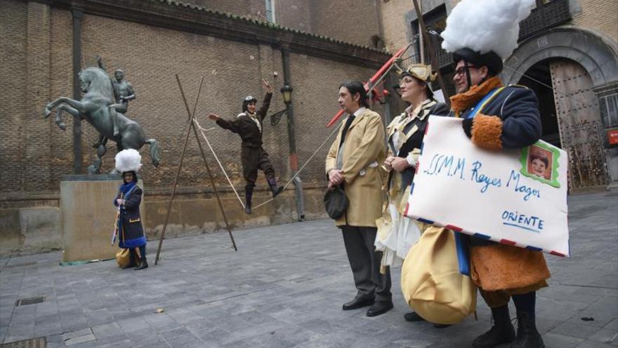 Varios personajes históricos se ‘cuelan’ en la Cabalgata de Reyes