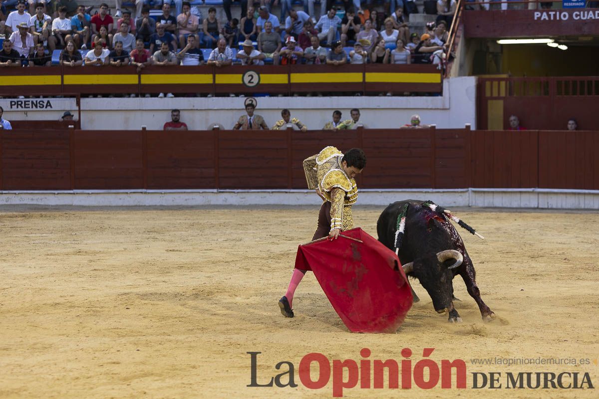 Tarde histórica en Abarán con la alternativa de José María Trigueros y el indulto de Tomás Rufo, junto a Castella salieron a hombros