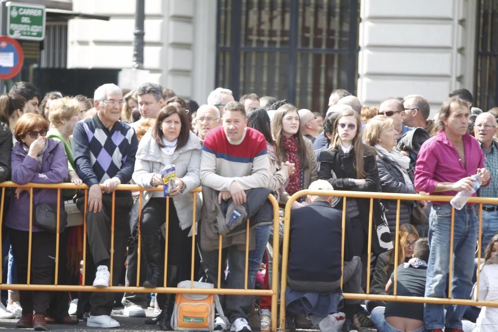 Búscate en la mascletà del 18 de marzo