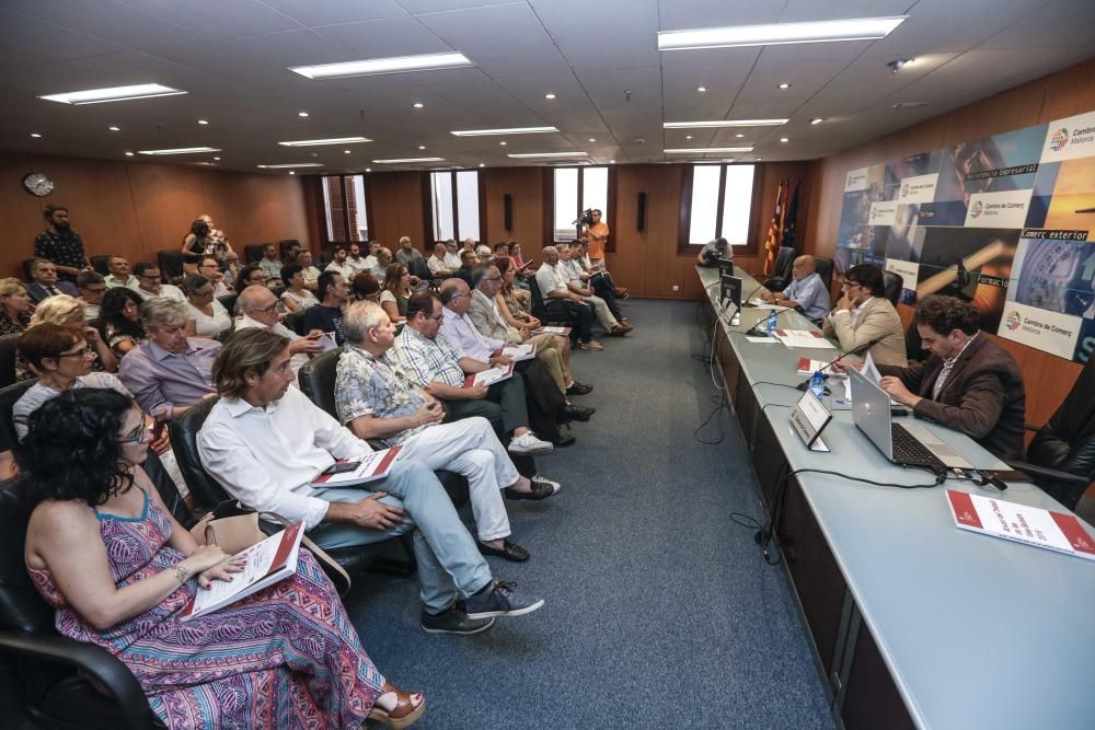 Gadeso presenta 'El anuario del trabajo'