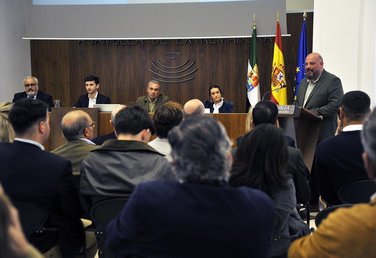 Jornada Taurina Parlamentaria 'Juventud y tauromaquia: claves para su futuro en Extremadura', este lunes en la Asamblea.