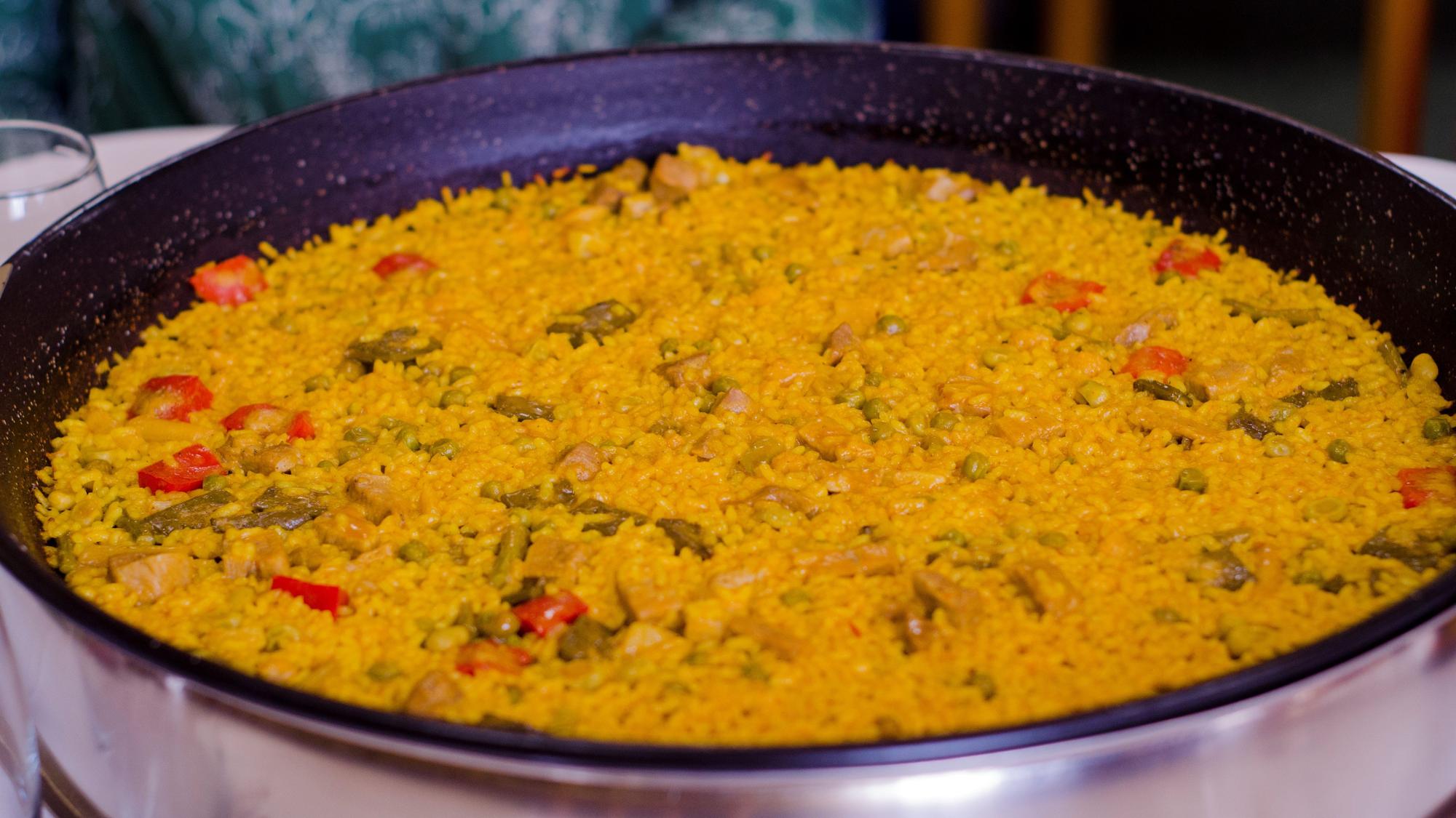 Arroz con secreto ibérico y verduras del restaurante Fuente del Pino.